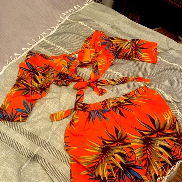 Hawaiian 2 best sale piece outfit
